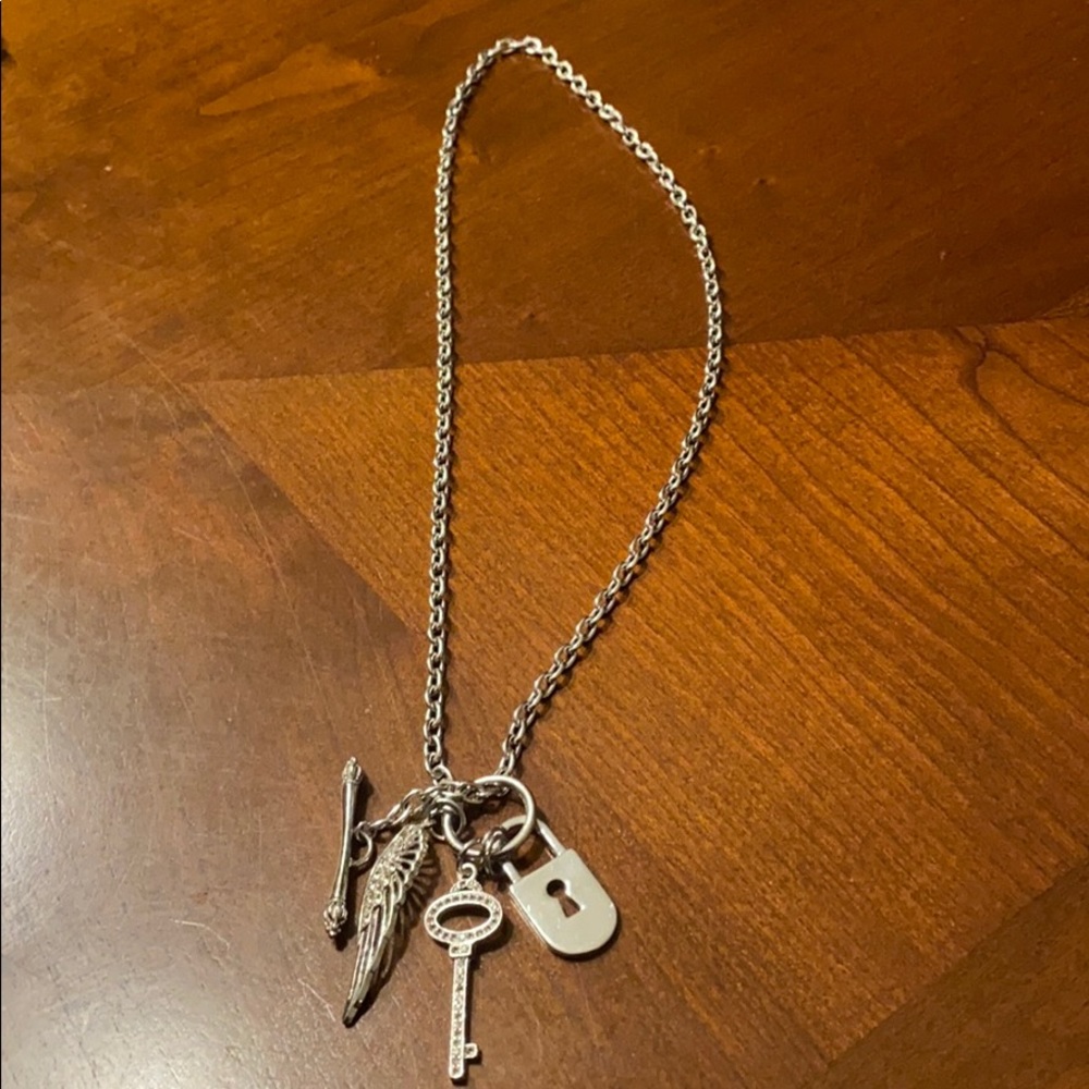 Women’s Necklace